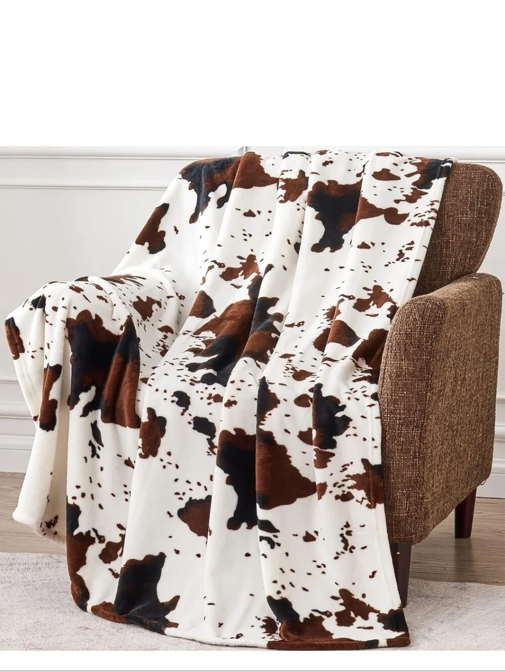 Cozy Cowhide-Print Fleece Throw Blanket - Brown & White 50x60